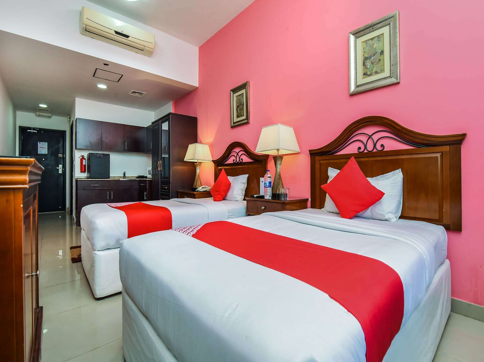 Oyo 138 Empire Hotel Apartments دبي المظهر الخارجي الصورة
